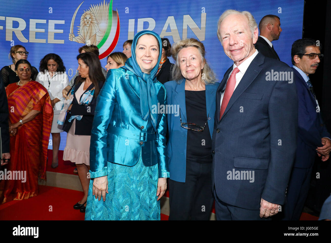 Paris, Frankreich 07.01.2017 - das große Jahrestreffen des iranischen Widerstands (NCRI) fand auf dem Messegelände Villepinte in der Nähe von Paris. Maryam Rajavi sprach vor mehr als 100 000 Menschen aus der iranischen Diaspora aus der ganzen Welt. Französische und internationale Politiker hielt auch eine Rede, sie zu unterstützen. Stockfoto