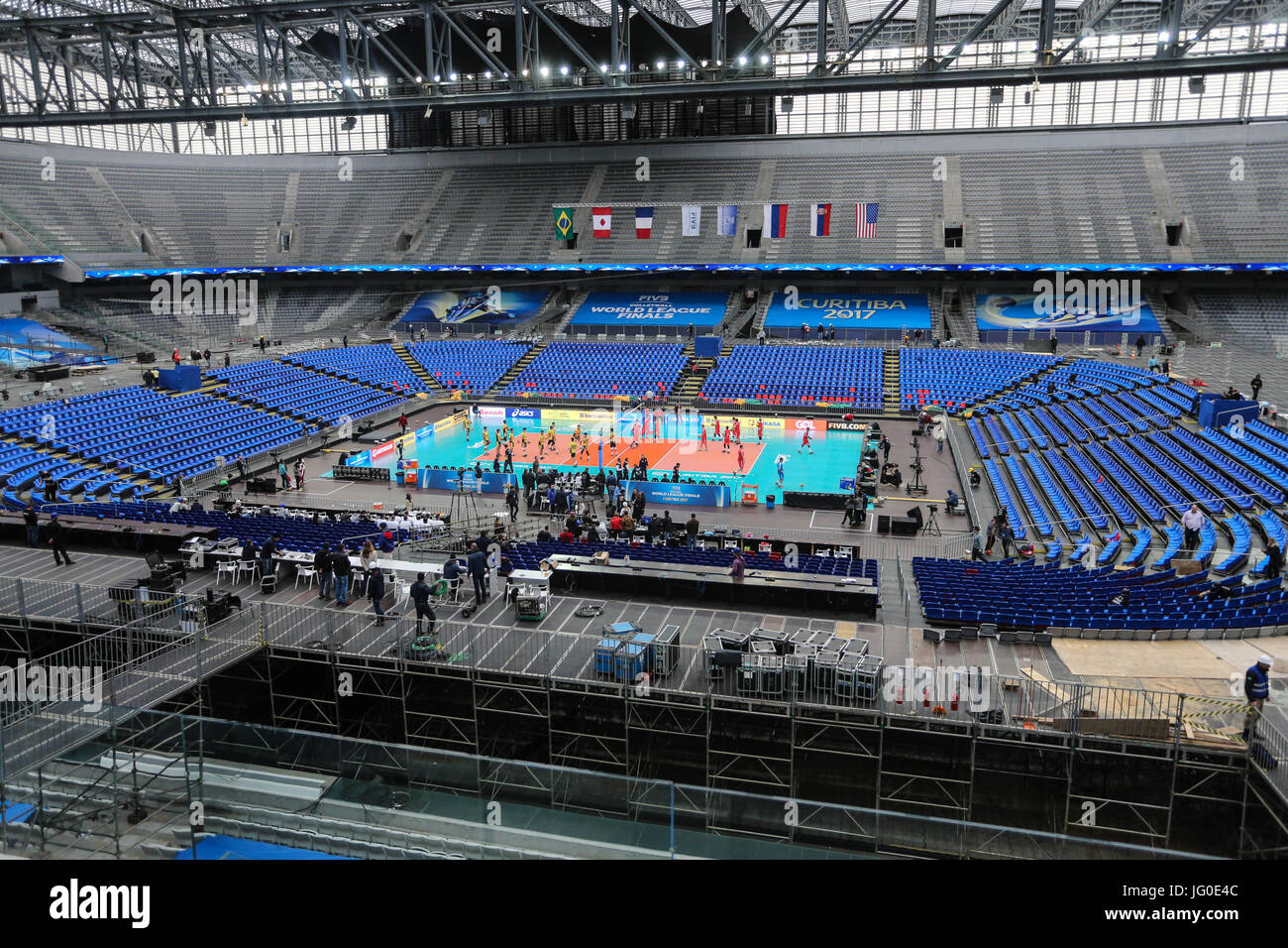 3. Juli 2017 - Struktur ParanÃ, Curitiba, Brasilien - Brasilien - World League Volleyball Finale 2017 - montiert Arena da Baixada Stadion in Curitiba (Brasilien), für die Spiele zwischen 4 und 8 Juli. Alle Spiele werden in der Arena da Baxaida gespielt werden, ein Fußballstadion, das auch 2014 FIVB World Cup Gastgeber entspricht. Foto: Geraldo Bubniak Credit: Foto: Geraldo Bubniak/ZUMA Draht/Alamy Live-Nachrichten Stockfoto