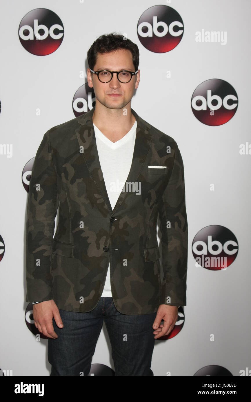 Pasadena, CA, USA. 9. Januar 2016. vLOS Galaxy - JAN 9: Matt McGorry auf der Disney ABC TV 2016 TCA Party im The Langham Huntington Hotel am 9. Januar 2016 in Pasadena, CA Credit: Kay Blake/ZUMA Draht/Alamy Live News Stockfoto