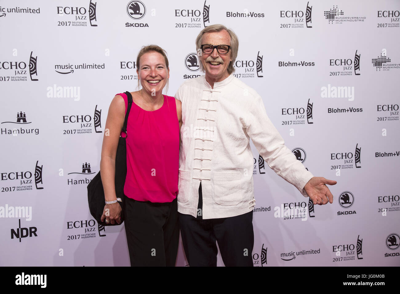 Prominente, die Teilnahme an den Echo Jazz Award 2017 bei Blohm Und Voss, Hamburg Featuring: Stefanie Marcus, Siegfried Loch wo: Hamburg, Deutschland bei: 1. Juni 2017 Credit: Schultz-Coulon/WENN.com Stockfoto