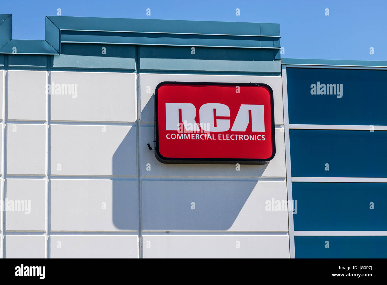 Indianapolis - ca. Juli 2017: RCA kommerzielle Elektronik Büro. RCA kommerzielle Elektronik-Designs-Fernseher, LED-Beleuchtung und anderes Zubehör Stockfoto