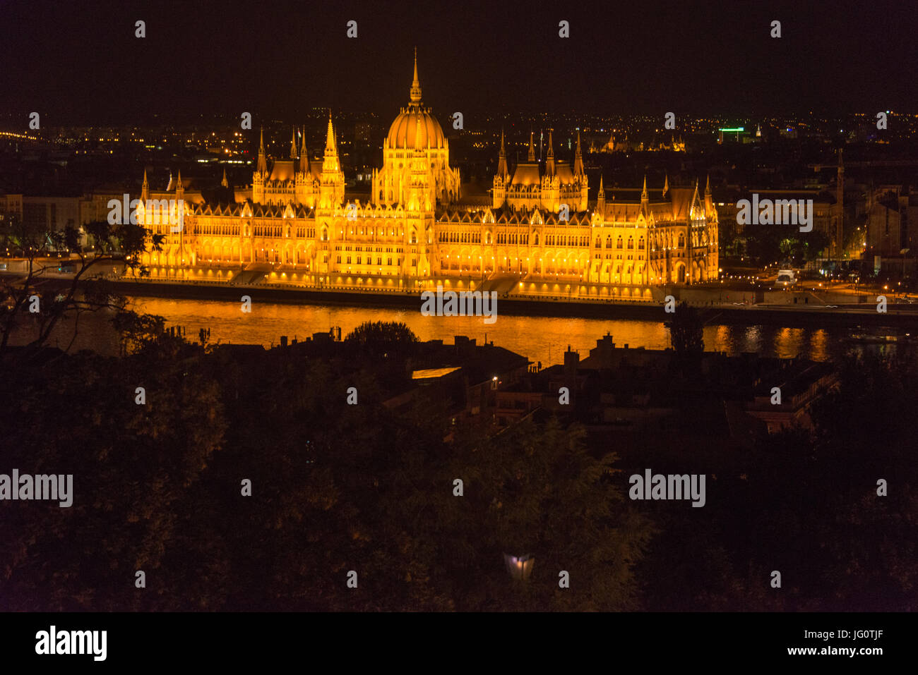 Parlamentsgebäude in Budapest bei Nacht Stockfoto