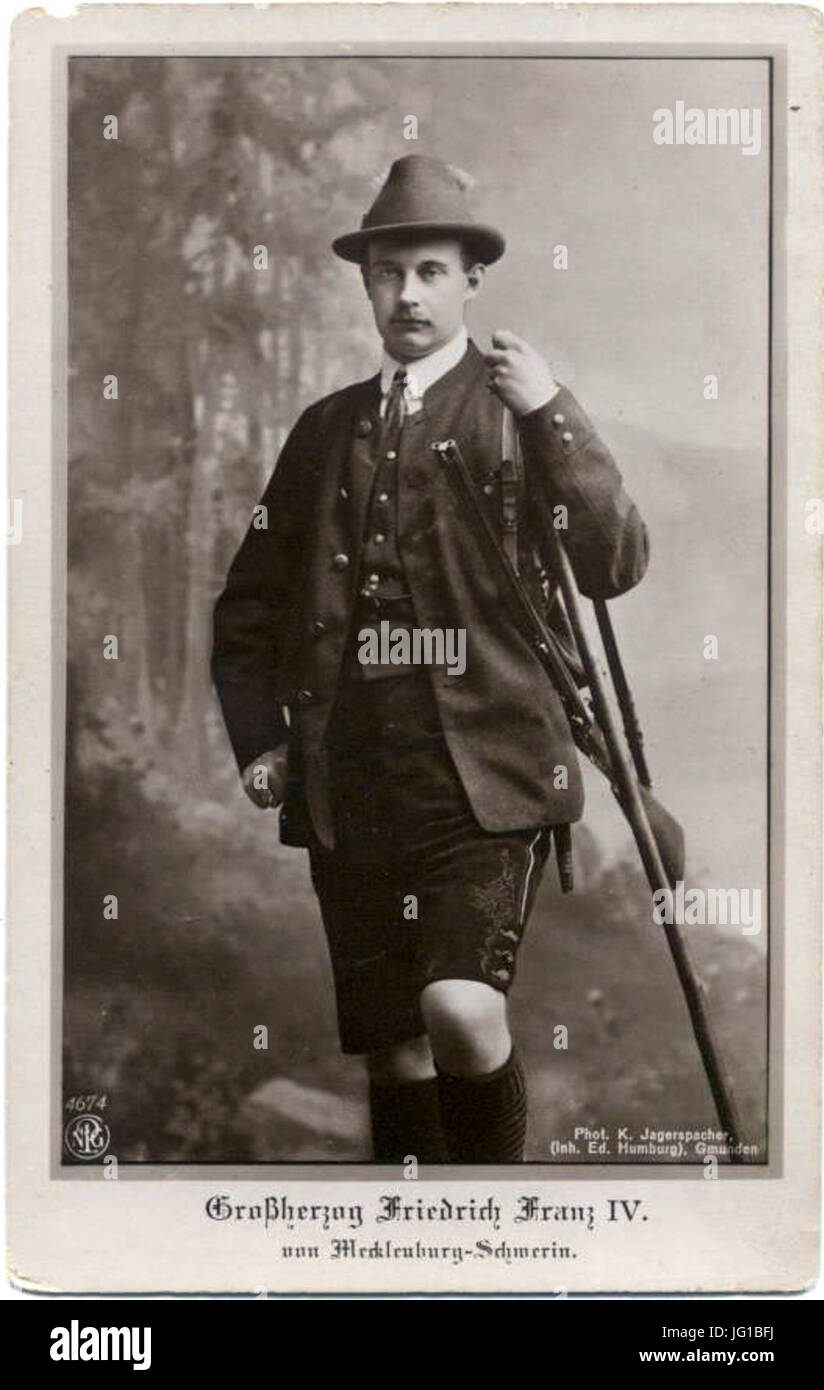 Friedrich Franz IV. als Jäger Im Fotostudio Stockfoto