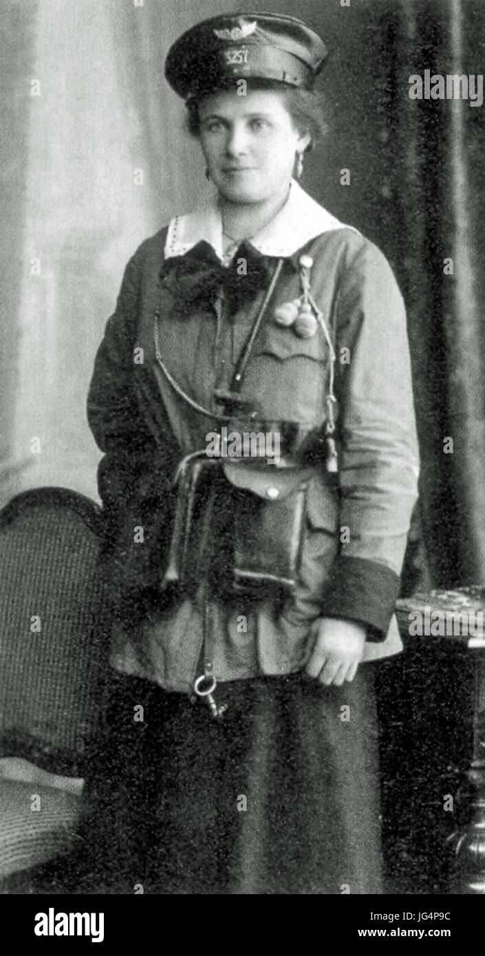 Münchner Straßenbahnschaffnerin um 1915 Stockfoto