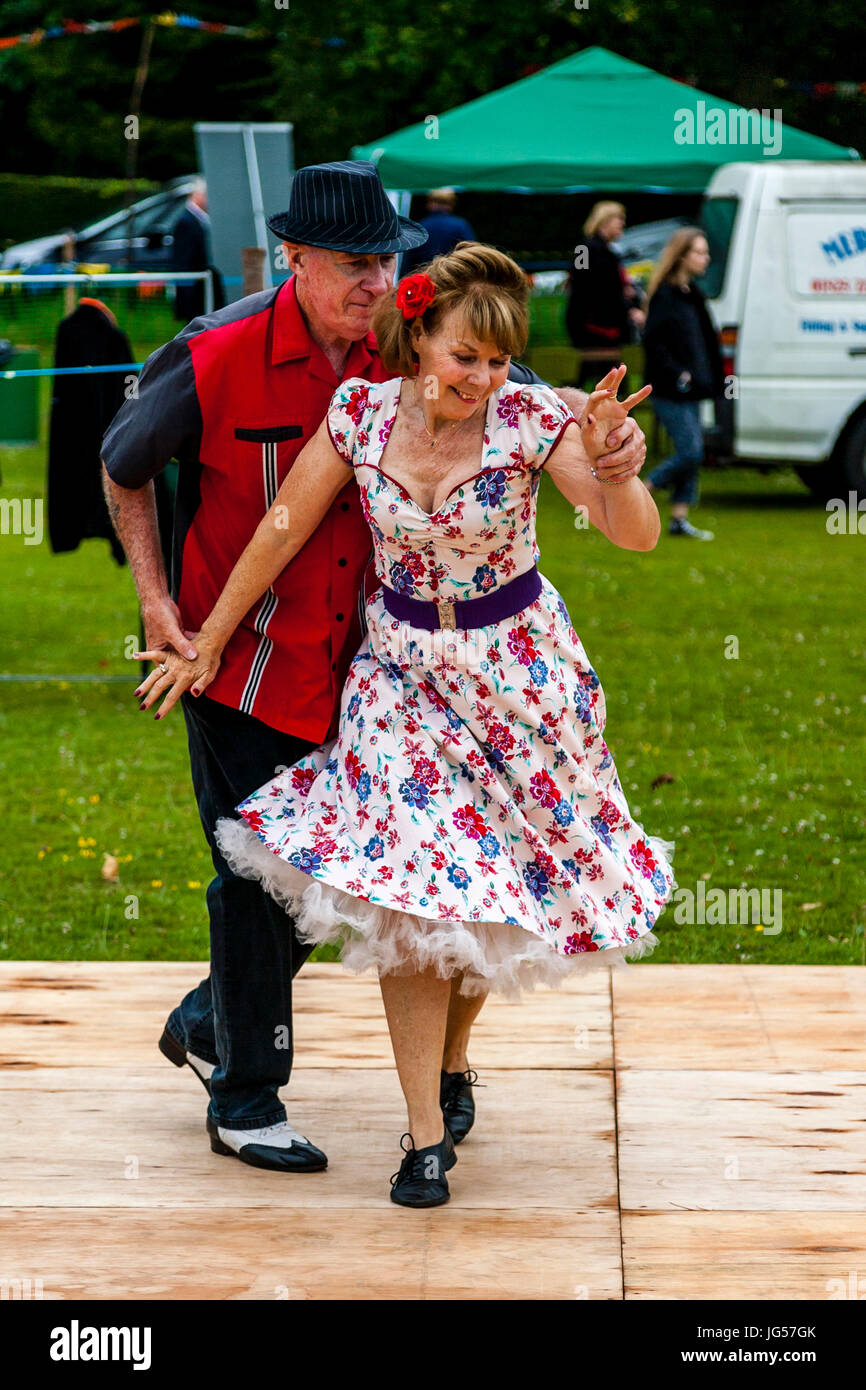 PJ's Dance Club Höchstleistungen Nutley Dorffest, Nutley, East Sussex, UK Stockfoto