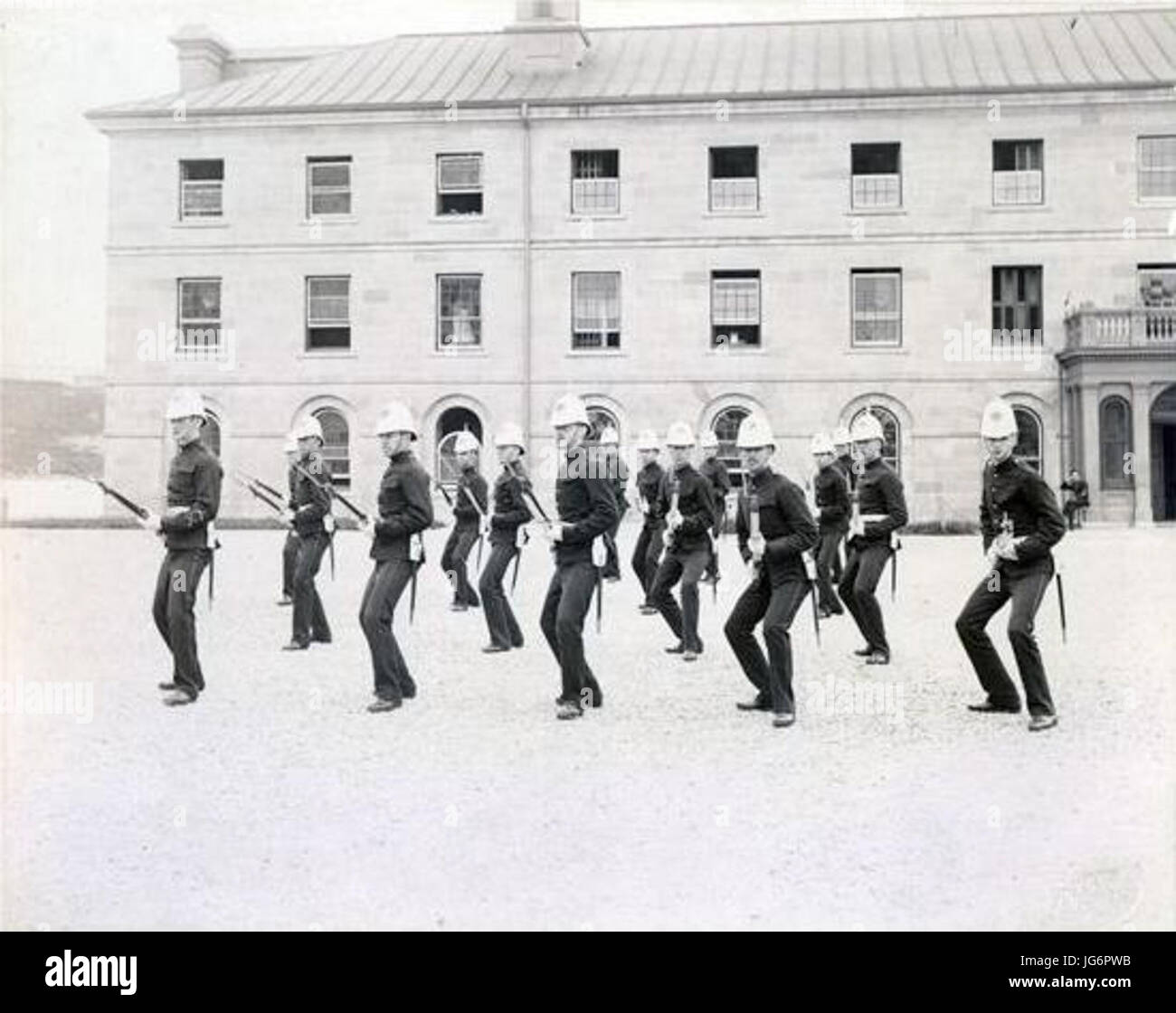 Royal Military College of Canada Kadetten Bohren in Paradeplatz Stein Fregatte 1880er Jahre Stockfoto