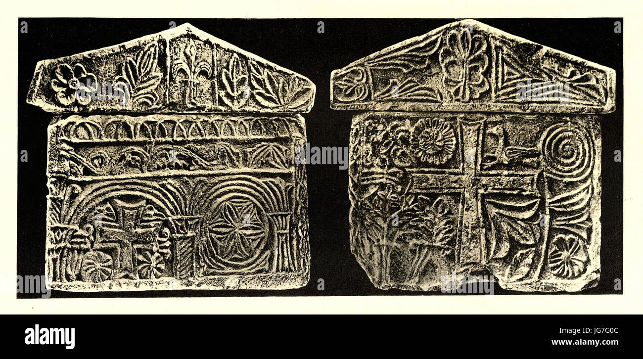 Tafel 069b Zara - Museo S. Donato Kapitäle aus Dem Cimborium der Domkirche - Heliografie Kowalczyk 1909 Stockfoto
