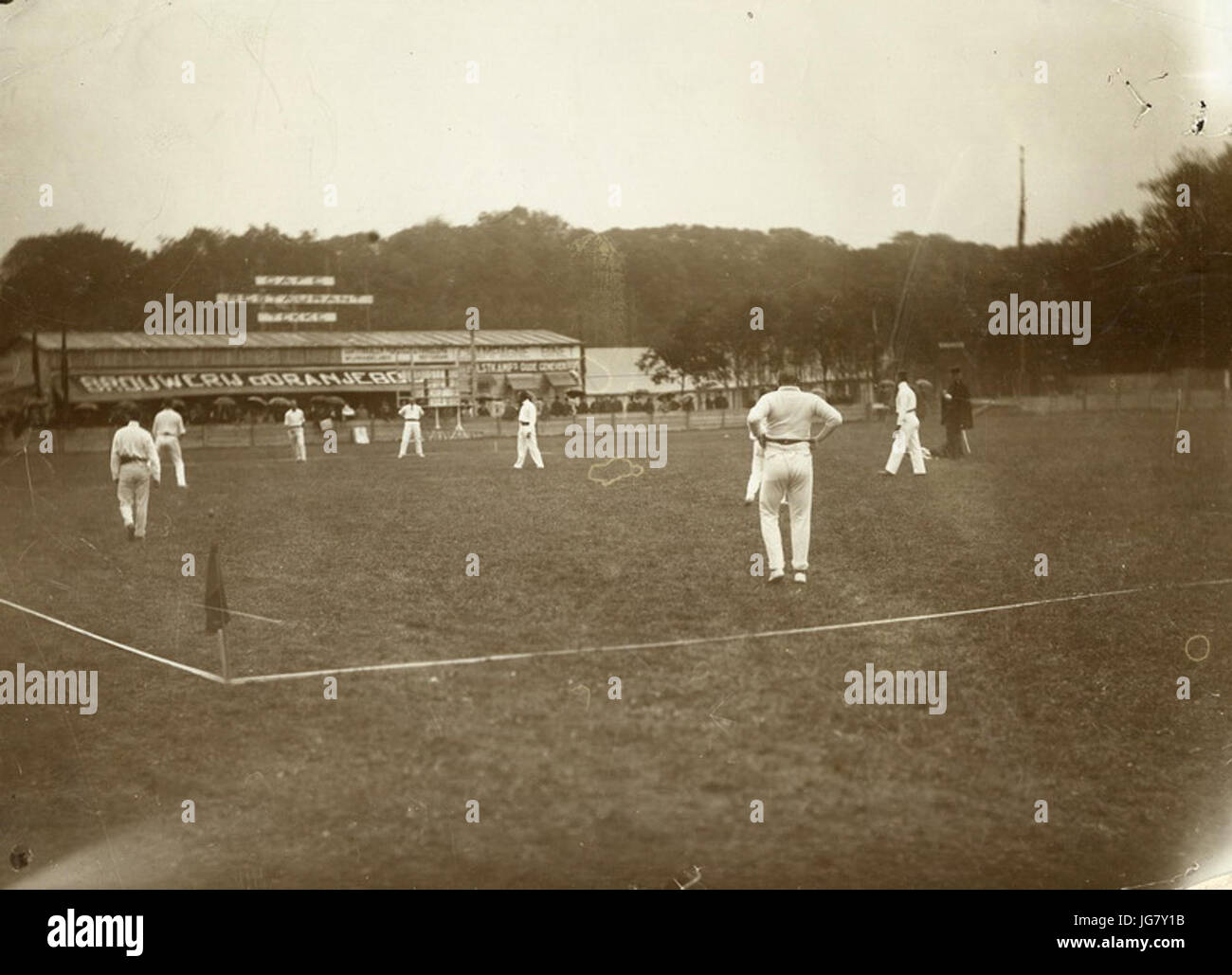 Uit Een Foto-Album trafen sich 57 Afbeeldingen van de Tweede Nationale Sportdagen van 26 - F42549 - KNBLO Stockfoto