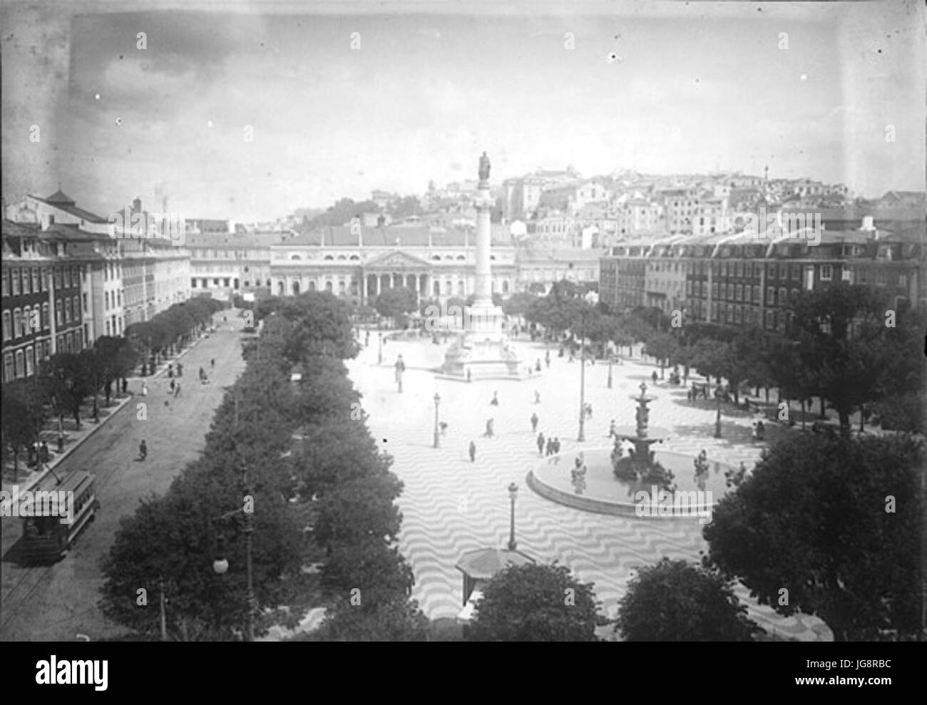 Vue du Rocio 28Lisbonne29 Avec 2 Straßenbahnen Stockfoto