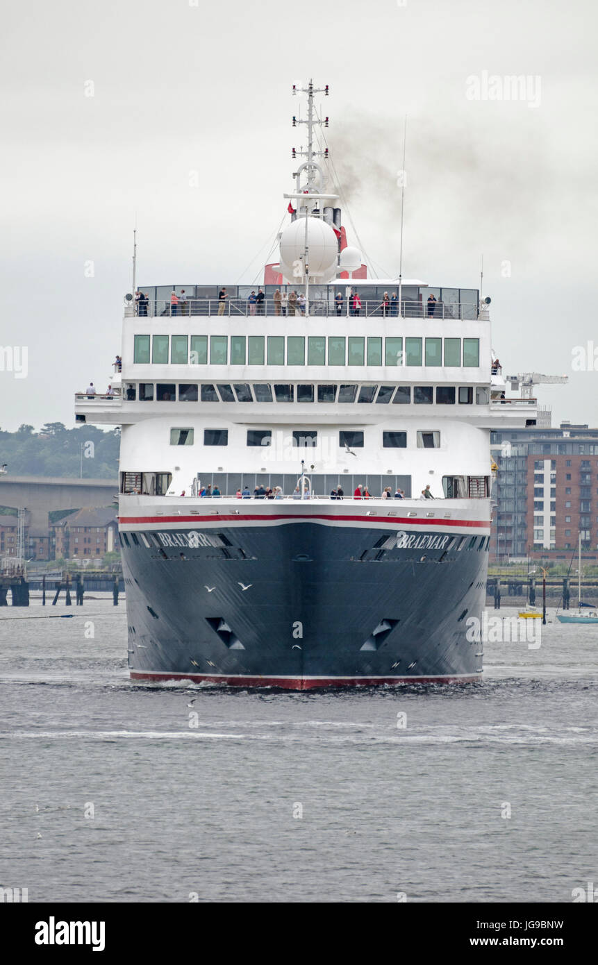 MS Braemar (ehemals Krone, Cunard Krone Dynastie, Krone Majestät und norwegischen-Dynastie) ist ein Kreuzfahrtschiff, derzeit mit Fred. Olsen Stockfoto