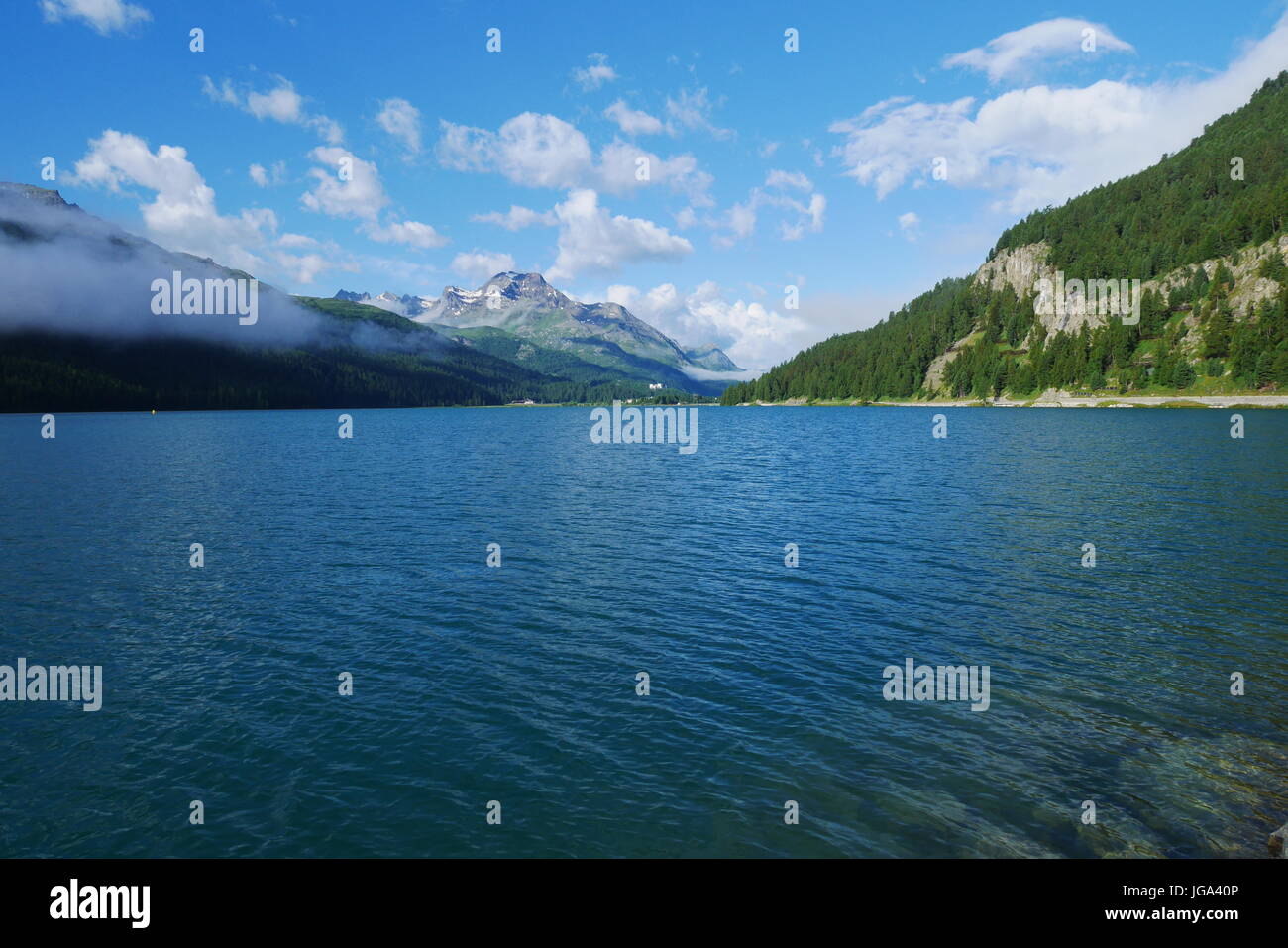 Silvaplanersee, geschlossen nach St. Moritz, Schweiz Stockfoto