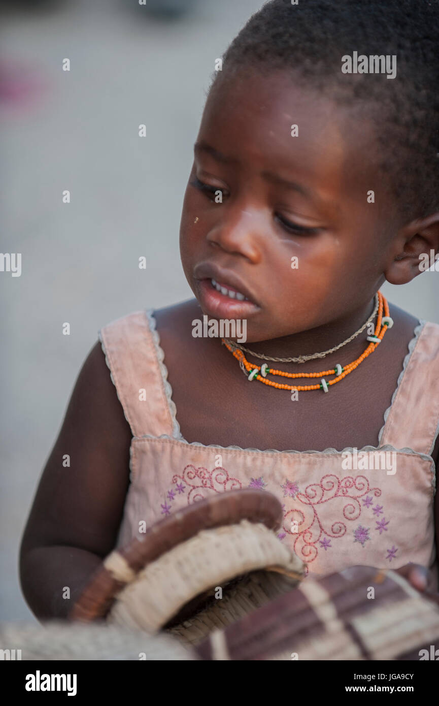 Baby girl, Maun Botswana, Afrika Stockfoto