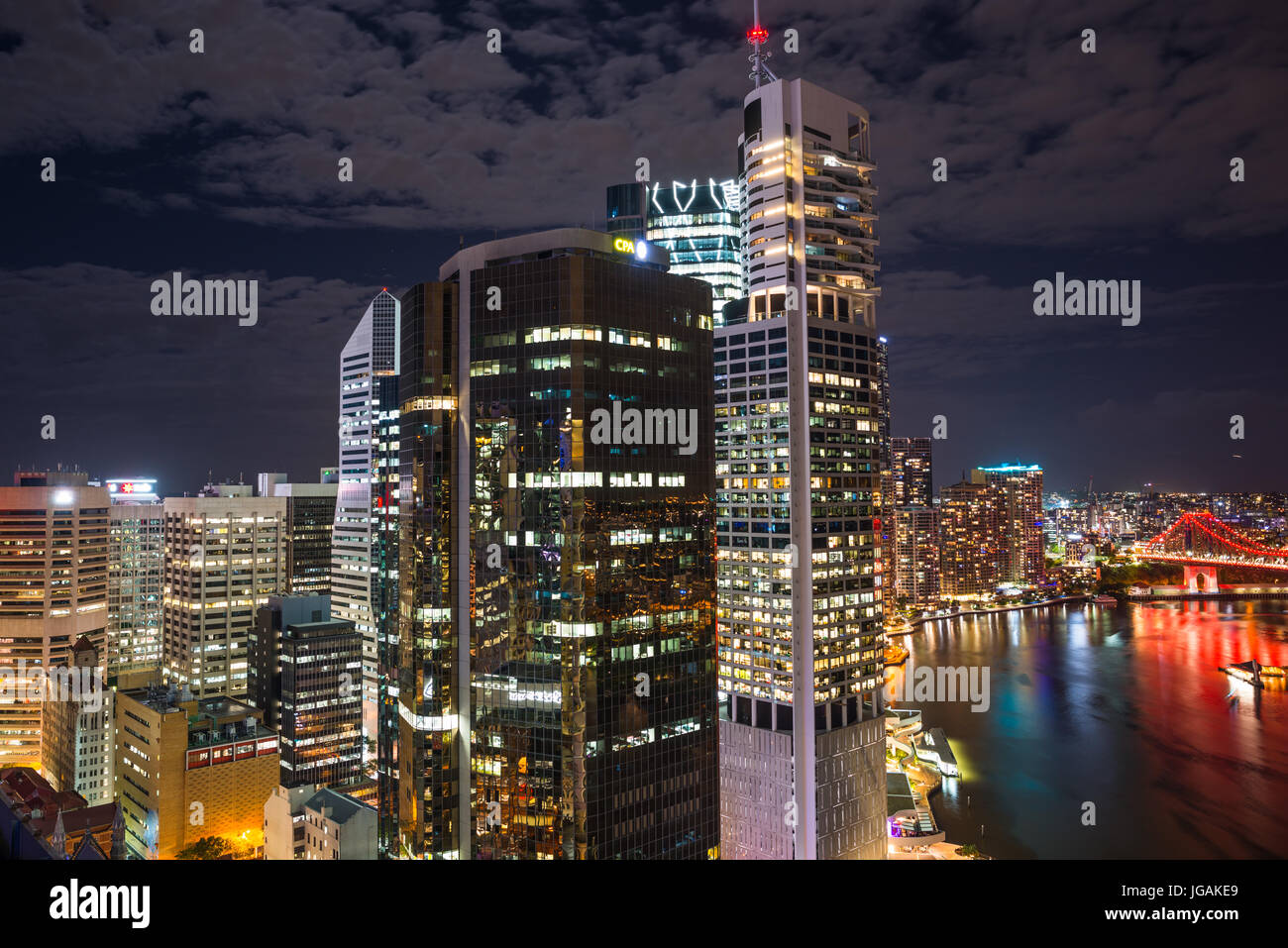 Story Bridge beleuchtet nach Einbruch der Dunkelheit, Brisbane, Australien Stockfoto