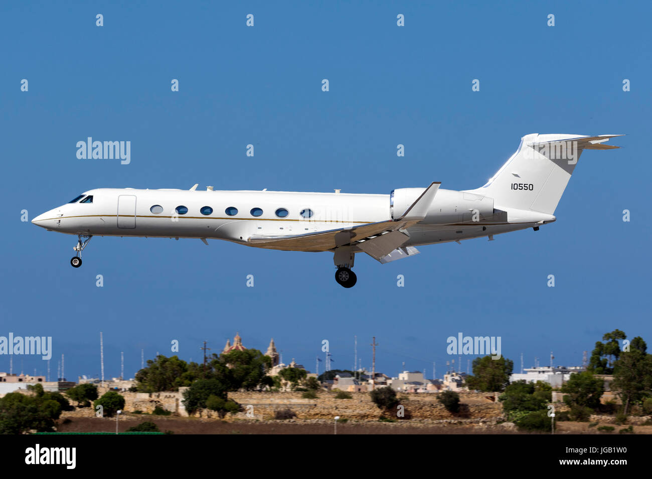 US Air Force Gulfstream Aerospace C-37B Gulfstream G550 (G-V-SP) [11-0550] auf Finale Runway 31. Stockfoto