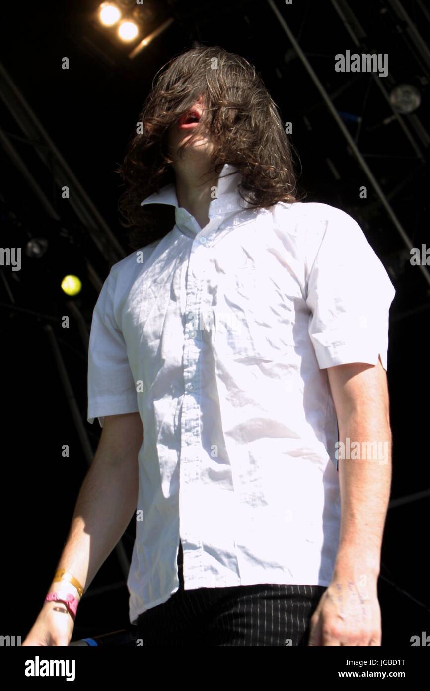 Die achtziger Jahre Matchbox B-Line Disaster - Guy McKnight auf dem Glastonbury Festival, Somerset, Großbritannien - 28. Juni 2003. Stockfoto