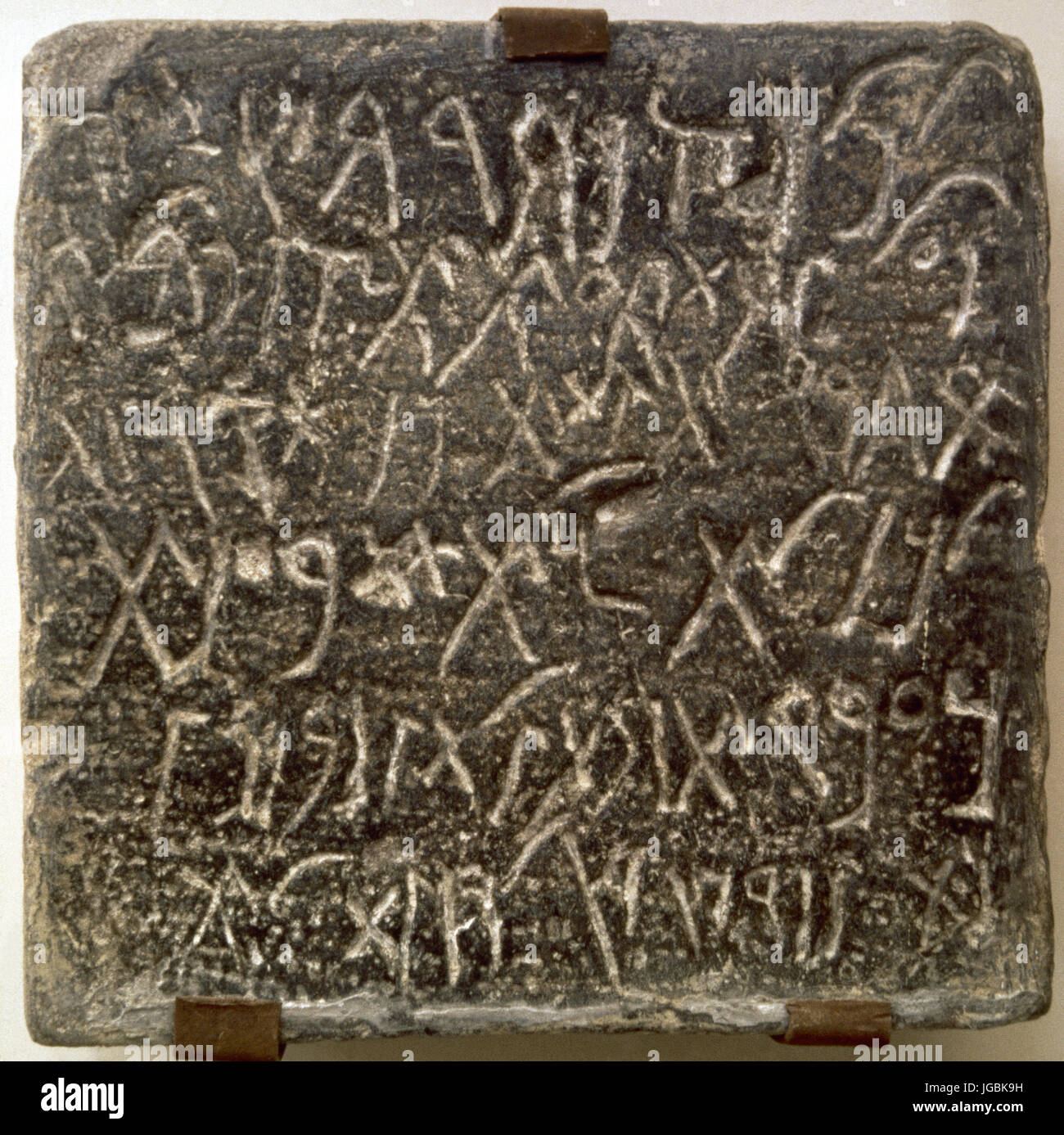 Stele mit phönizischen Inschrift. Von Nora. 9.-3. Jahrhundert v. Chr.. Nationales Archäologisches Museum. Cagliari. Sardinien ist. Stockfoto