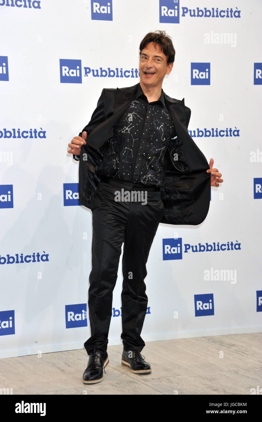 Roma, Photocall Presentazione Plinsesti Rai Autunno 2017. Im Bild: Paolo Fox Stockfoto