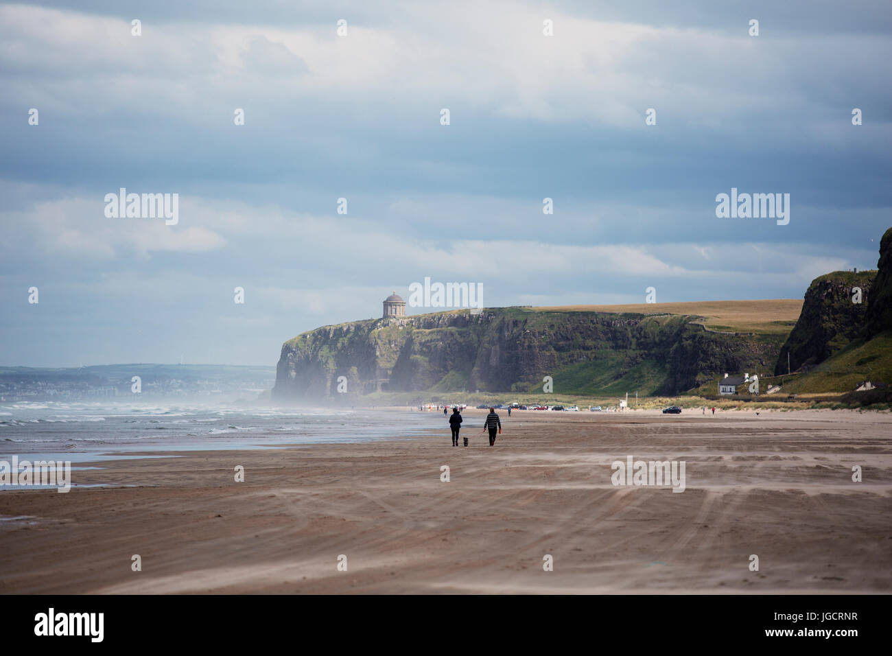 Mussenden Temple liegt auf den Klippen in der Nähe von Castlerock, Grafschaft Londonderry. Stockfoto