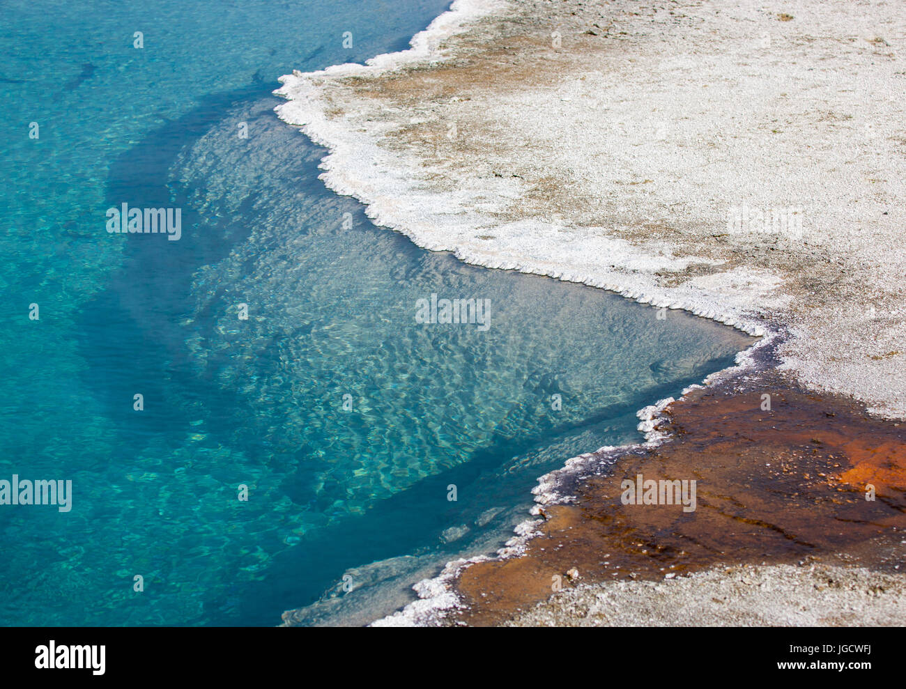 Detail der Black Pool-Sprudel in West Thumb Geyser Basin im Yellowstone National Park Stockfoto
