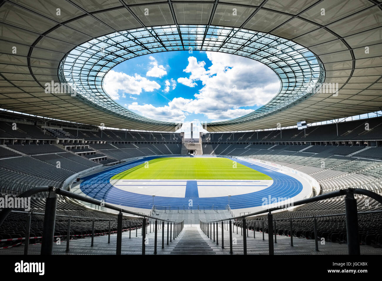 Innenansicht des Olympiastadion (Olympiastadion) in Berlin, Deutschland Stockfoto