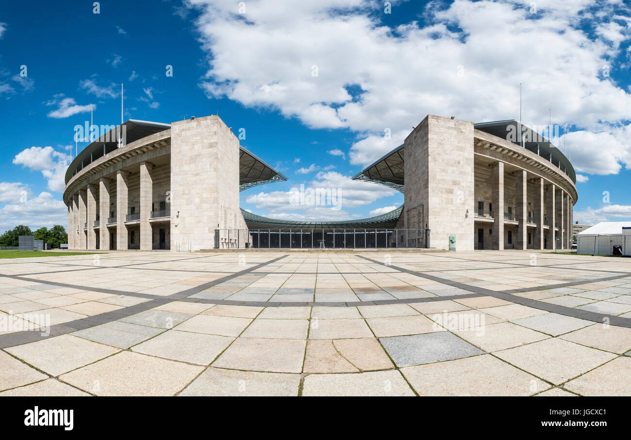 Olympiastadion (Olympiastadion) in Berlin, Deutschland Stockfoto