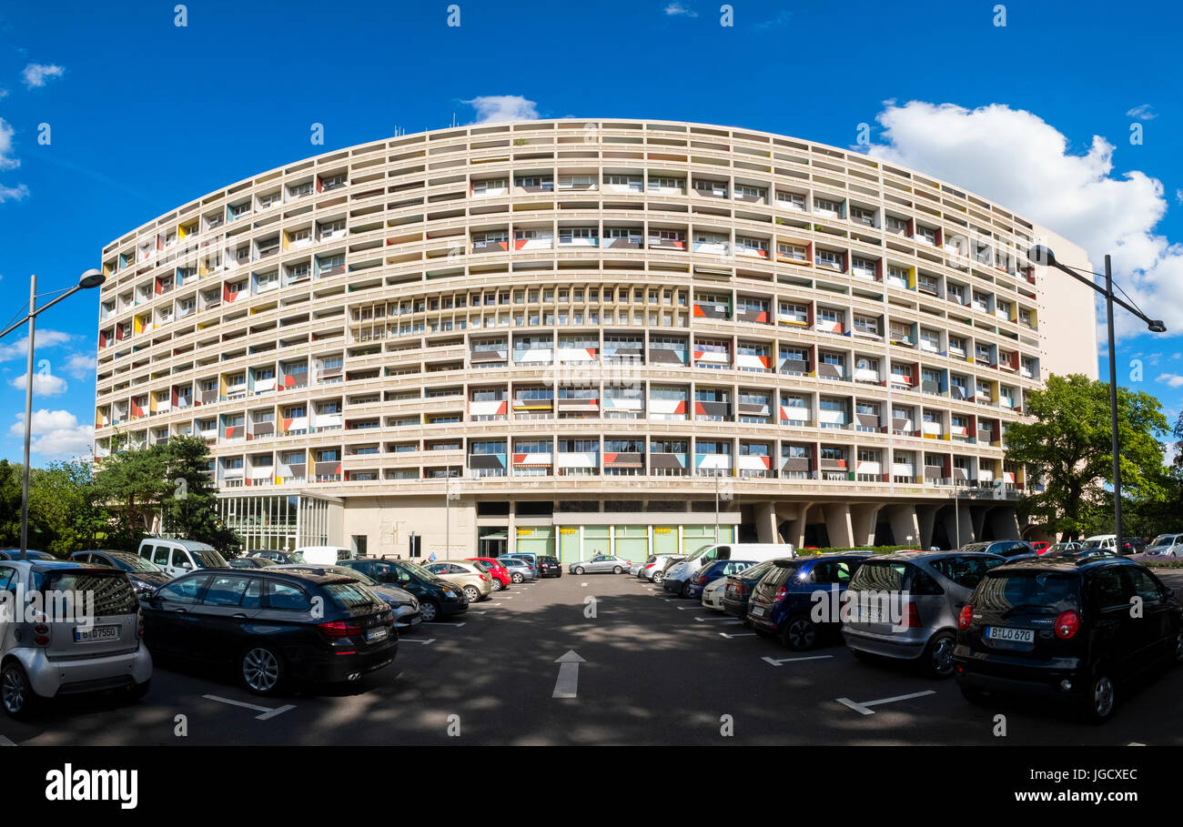 Außenansicht des Corbusierhaus modernistischen Wohnhaus gebaut als Unite d ' habitation in Berlin, Deutschland Stockfoto