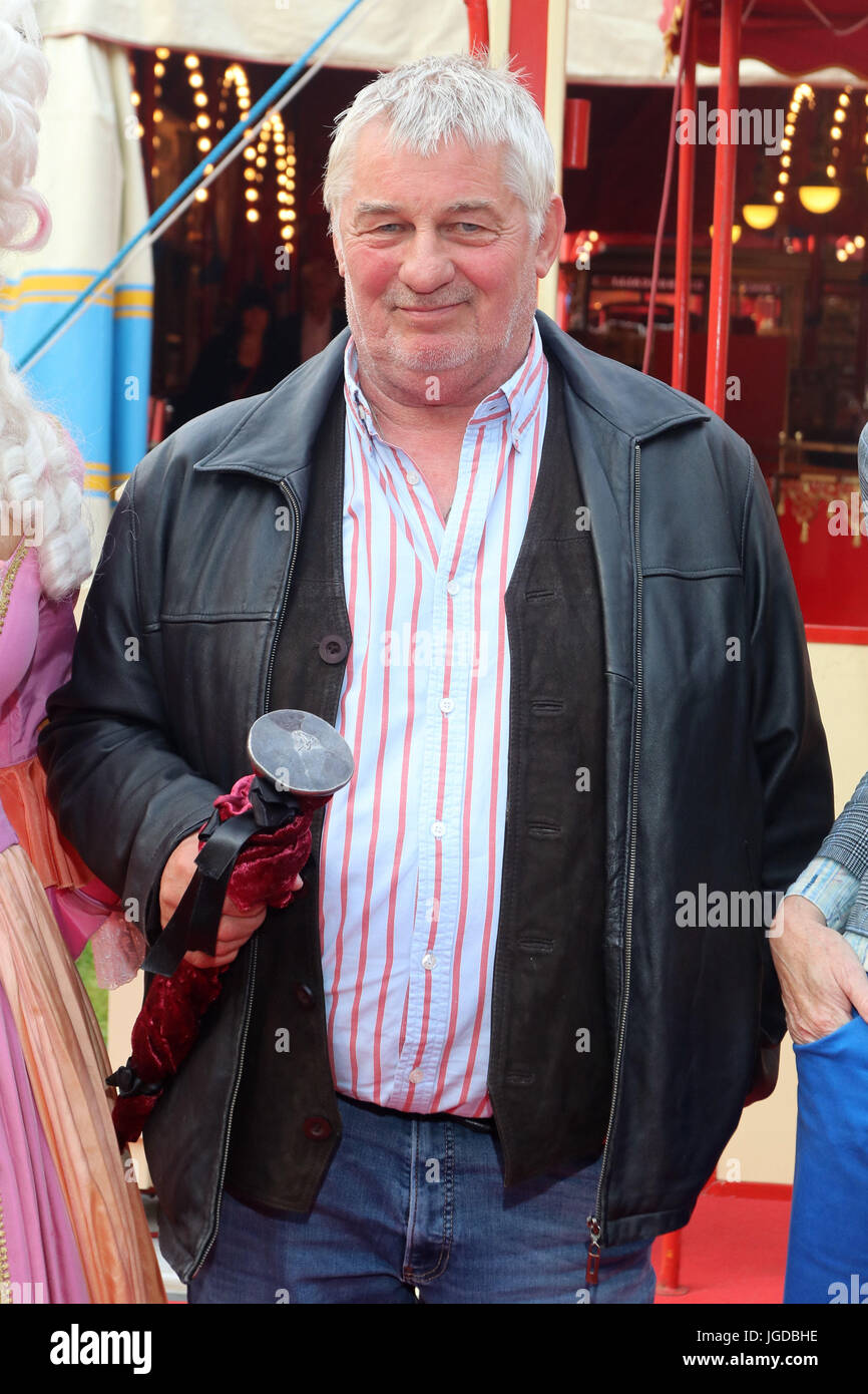 Roncalli Circus Premiere in Hamburg mit: Heinz Hoenig wo: Hamburg, Deutschland bei: Kredit-4. Juni 2017: Becher/WENN.com Stockfoto