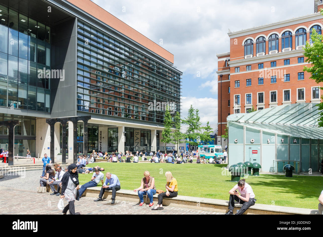 Bürogebäude in den Brindley Place Entwicklung in Birmingham Stockfoto