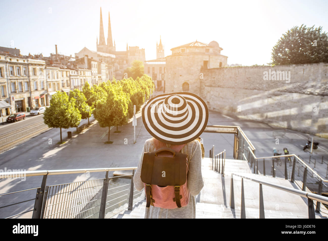 Frau in Bordeaux Stadt reisen Stockfoto