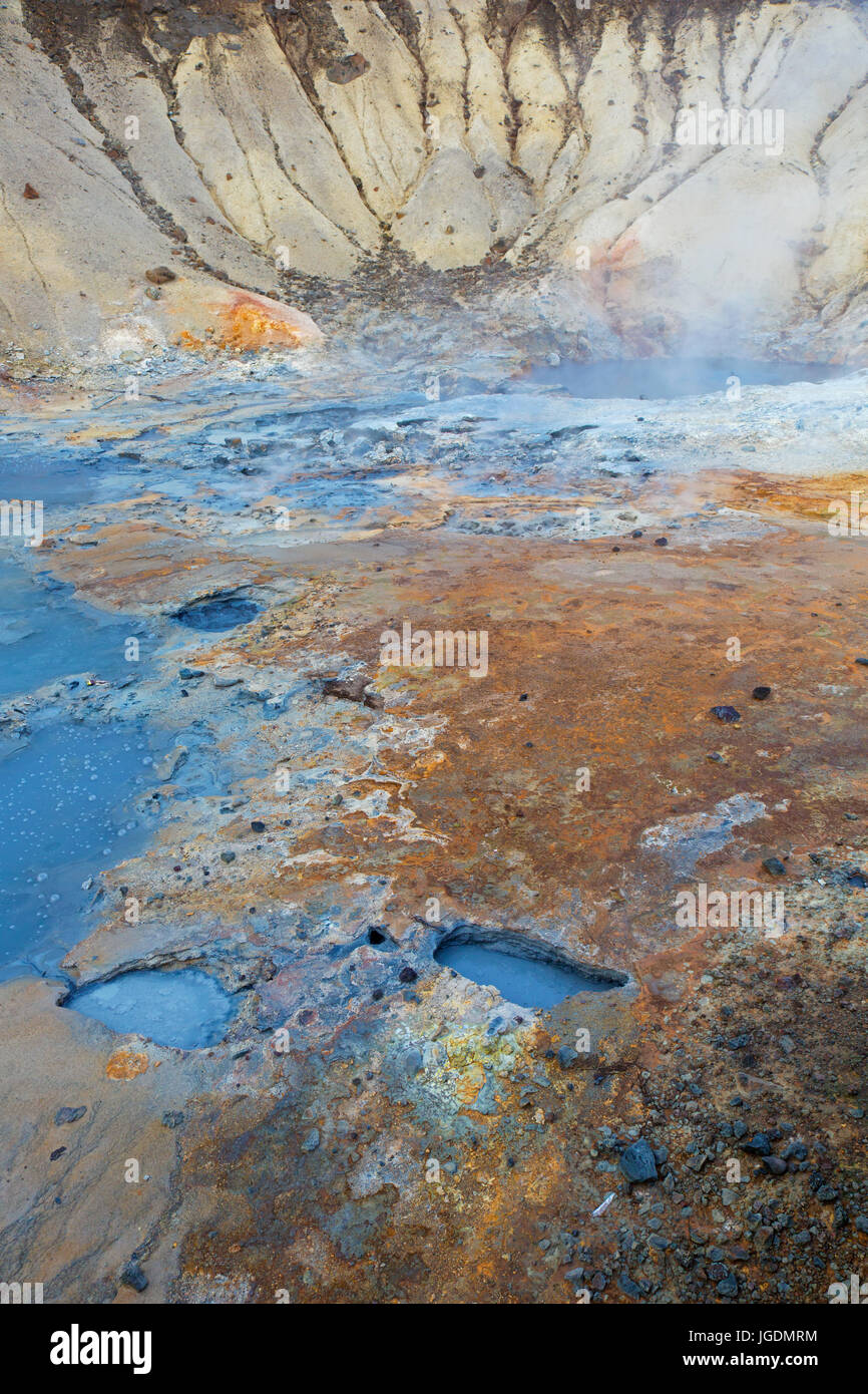 Seltun, geothermischen Feld mit vulkanischen Fumarolen, Schlammlöcher und heiße Quellen, Halbinsel Reykjanes, Island Stockfoto