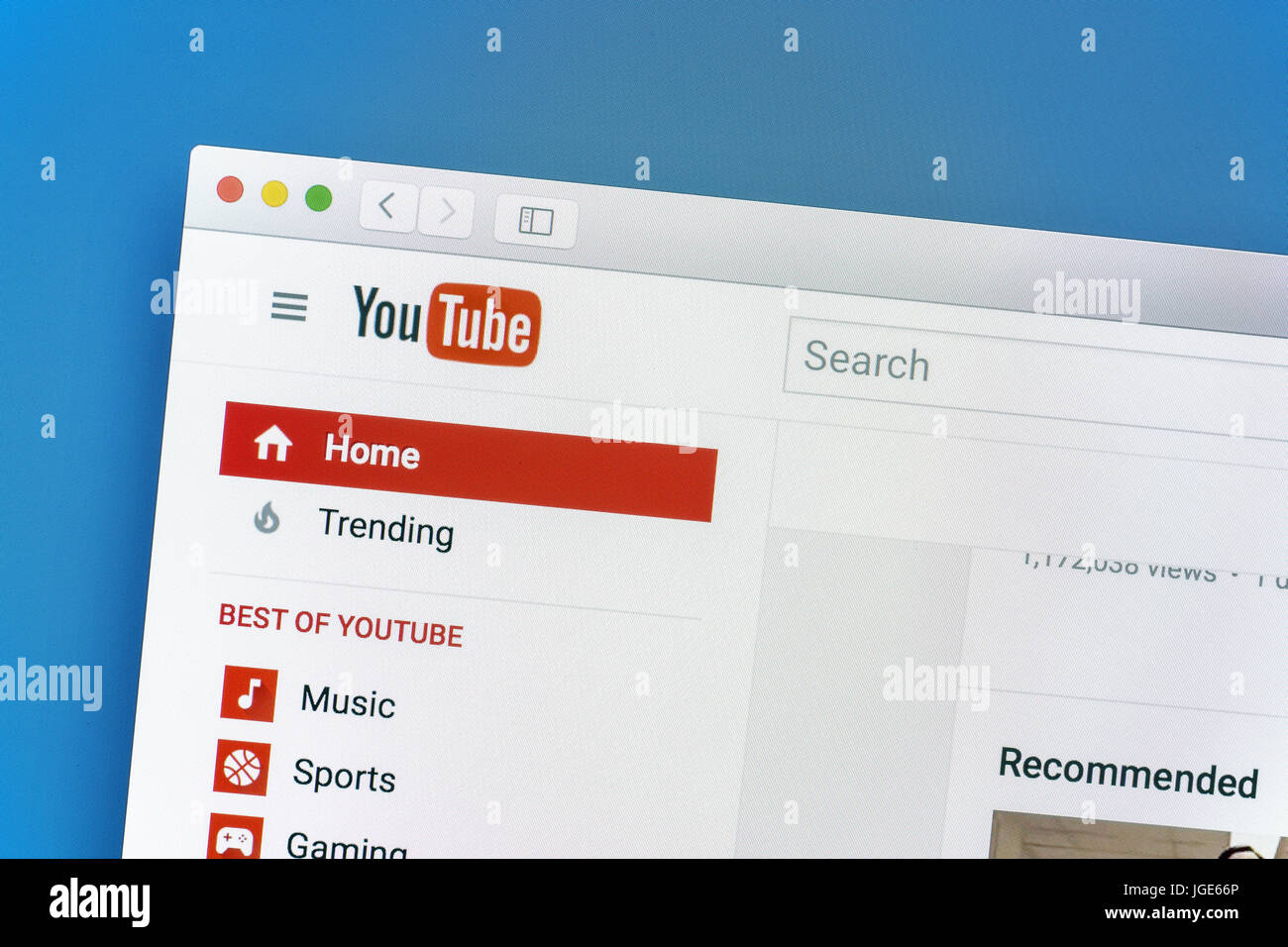 YouTube Website auf einem Computer-Bildschirm. YouTube ist die größte Video-sharing-Website. Stockfoto