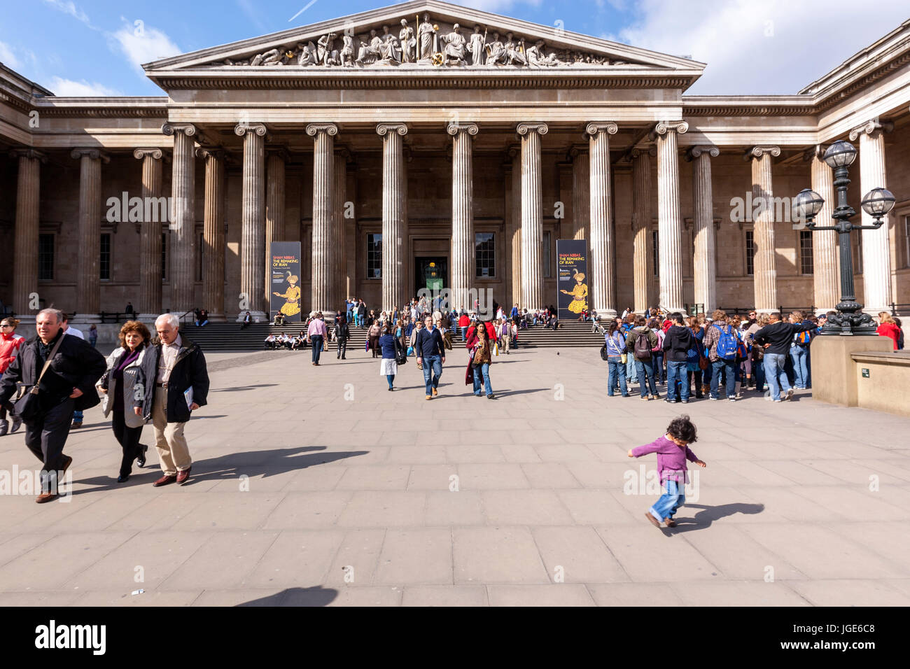 Das British Museum Haupteingang, Great Russell Street, London, England, UK Stockfoto