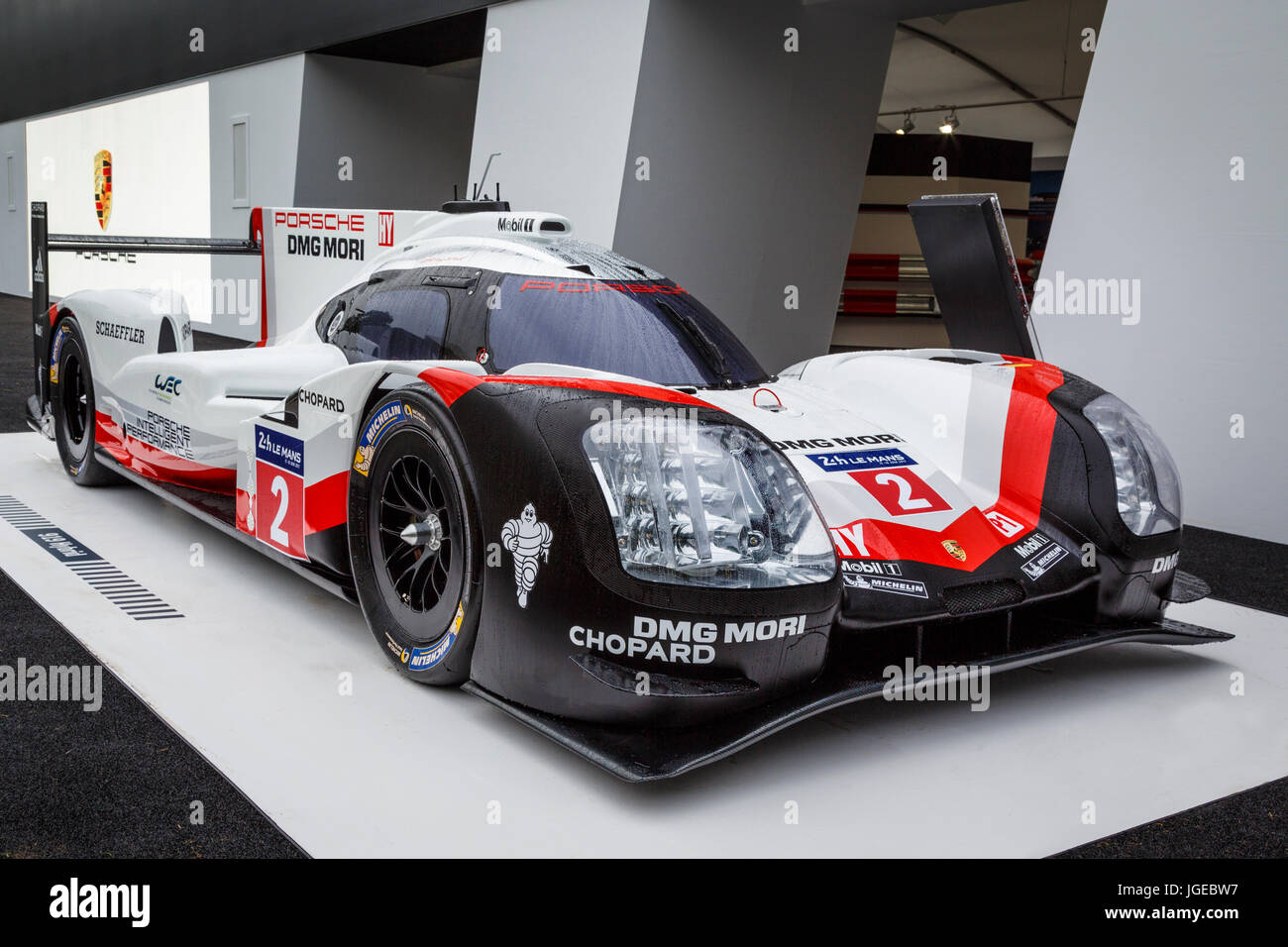 Porsche 919 Hybrid Lmp1 Le Mans Sieger Des Rennens Auf Dem Display Auf