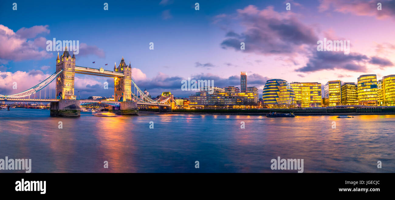 Tower Bridge panorama Stockfoto