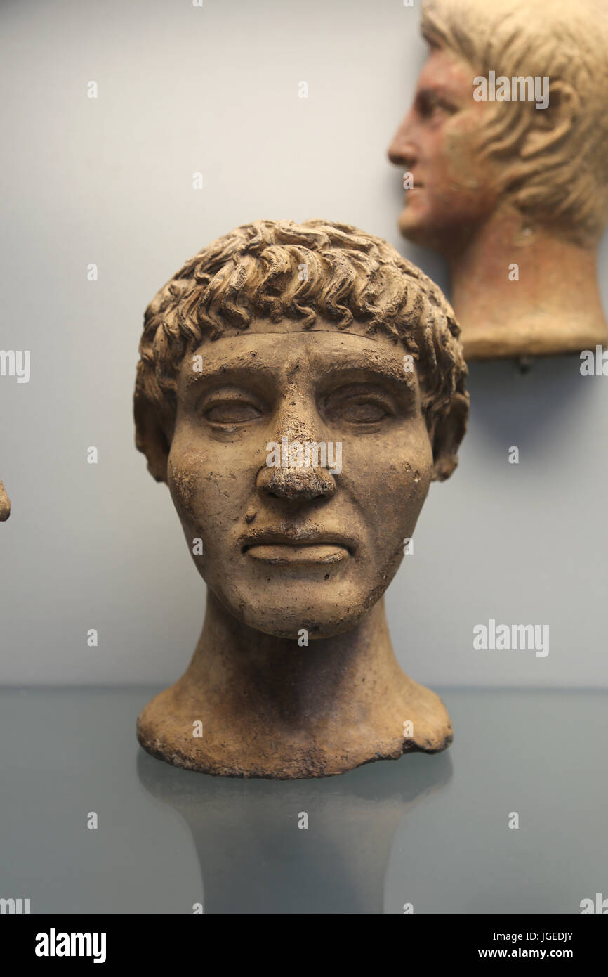 Terrakotta Votiv Kopf von einem Mann mit kurzen Haaren. Etruskisch, 300-200BC. Italien. British Museum. London, UK Stockfoto