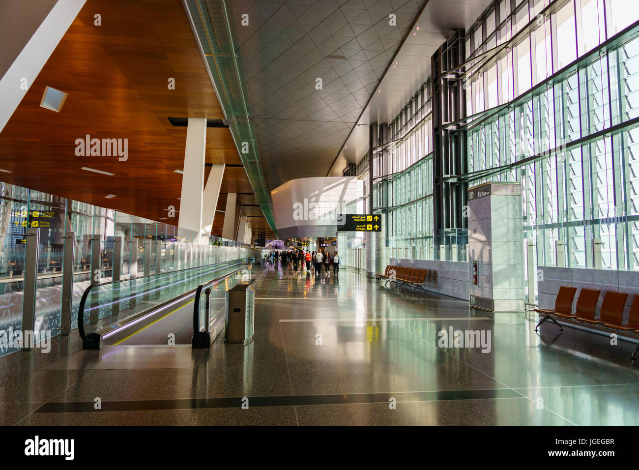 Airplane doha qatar airport Fotos und Bildmaterial in hoher Auflösung