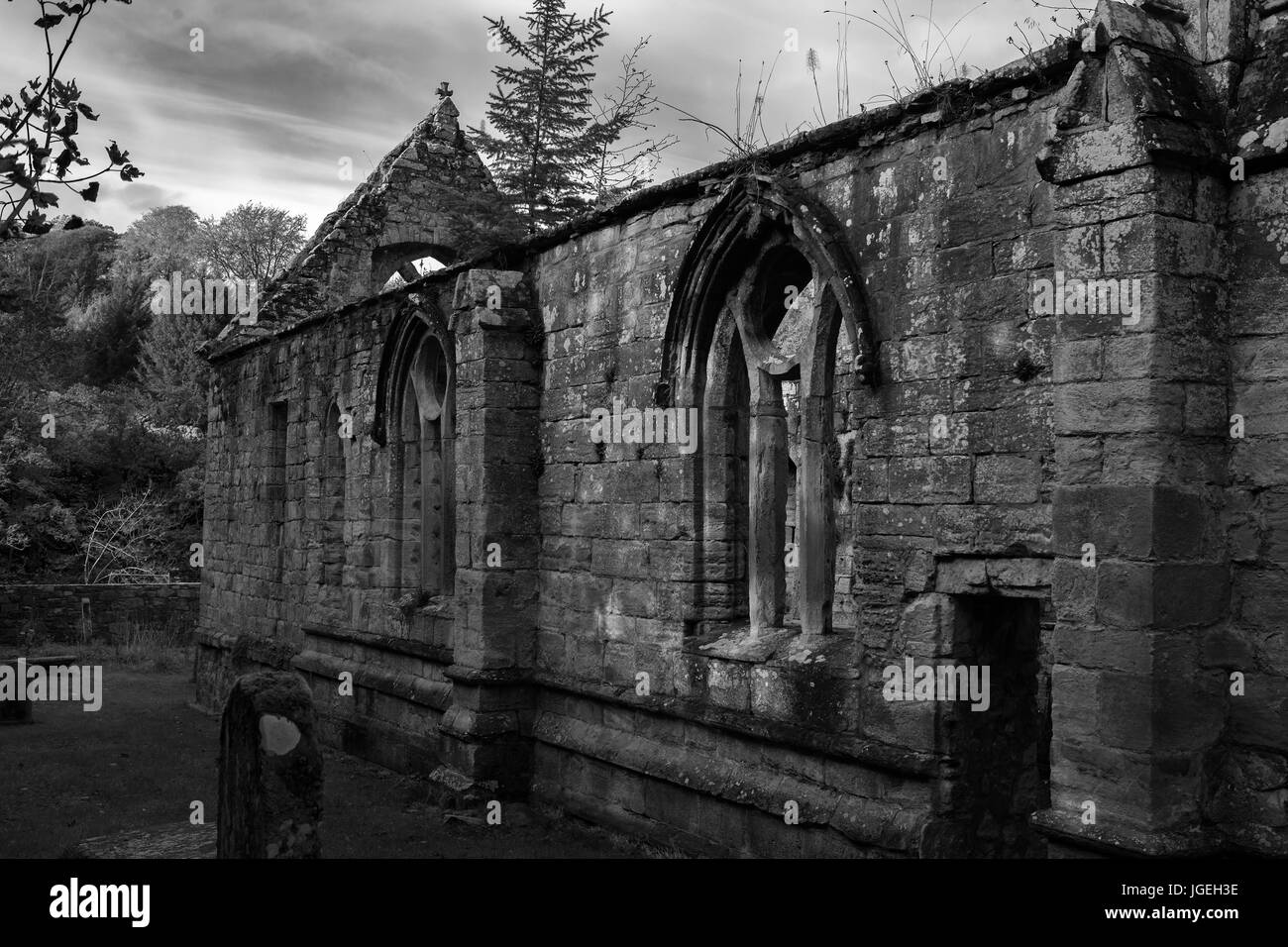 Die Ruinen des alten Tempels Kirk, Midlothian, Schottland: Schwarz und Weiss Stockfoto