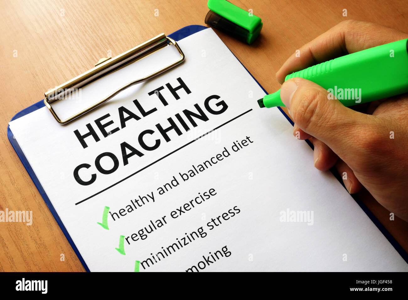 Zwischenablage mit Gesundheits-coaching Liste. Gesundes Wohnen-Konzept. Stockfoto