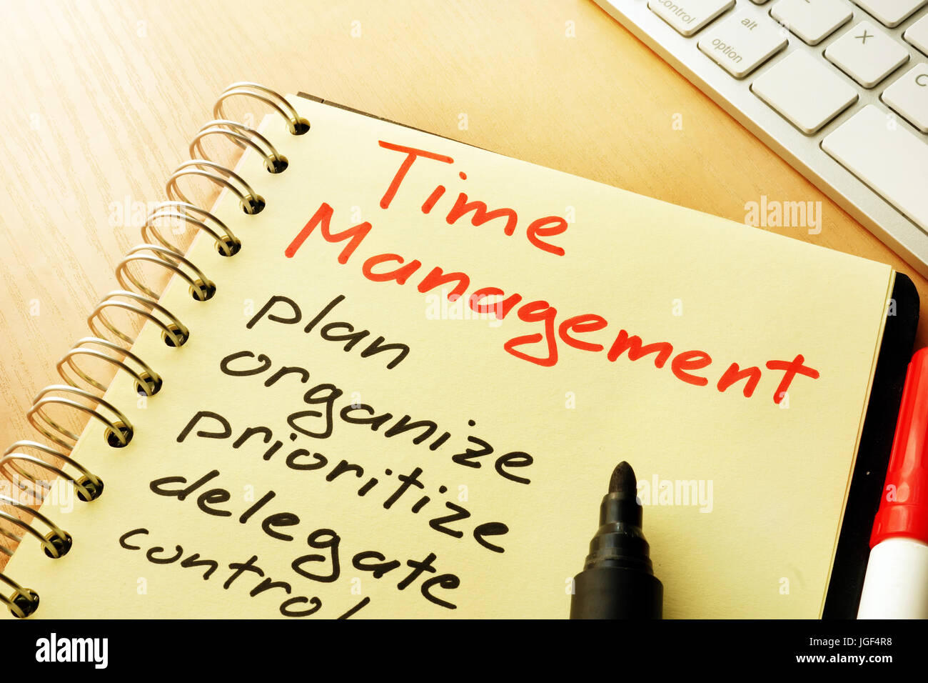 Zeit Management Titel und Liste von planen, organisieren, priorisieren. Stockfoto
