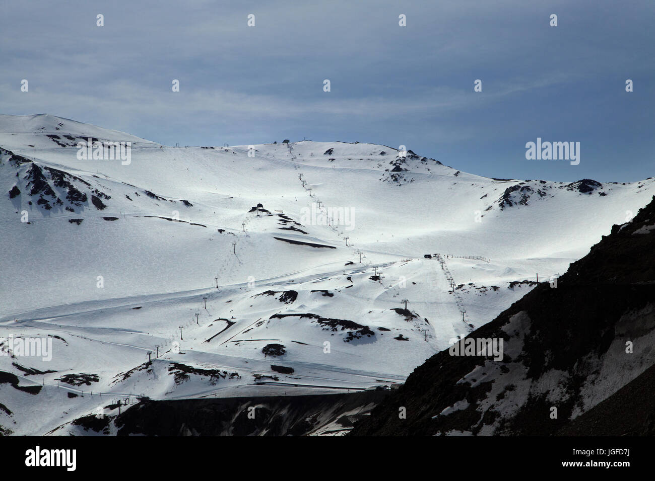 Sesselbahnen, Mount Hutt Skigebiet Mitte Canterbury, Südinsel, Neuseeland Stockfoto