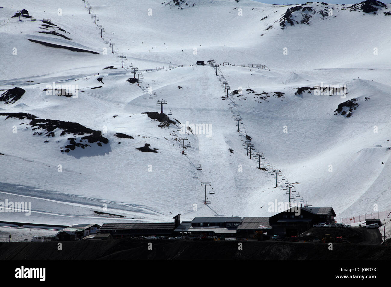 Sesselbahnen, Mount Hutt Skigebiet Mitte Canterbury, Südinsel, Neuseeland Stockfoto