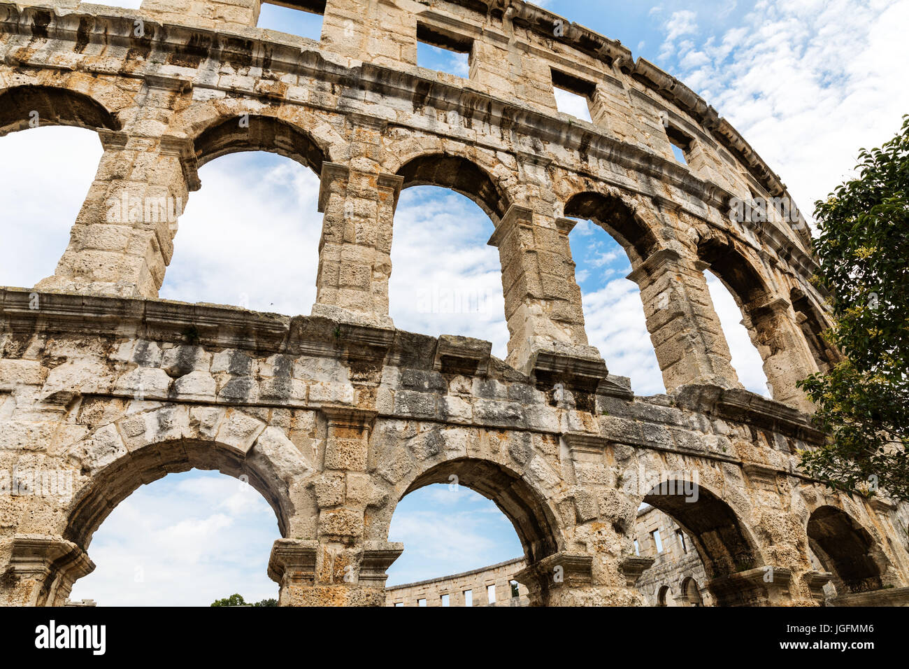Wand des römischen Amphitheaters Arena in Pula Kroatien Stockfoto