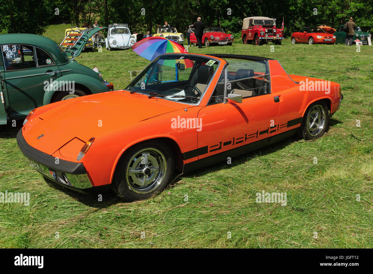 porsche-914-targa-cabrio-eine-klassische-deutsche-zwei-seat-sport-auto