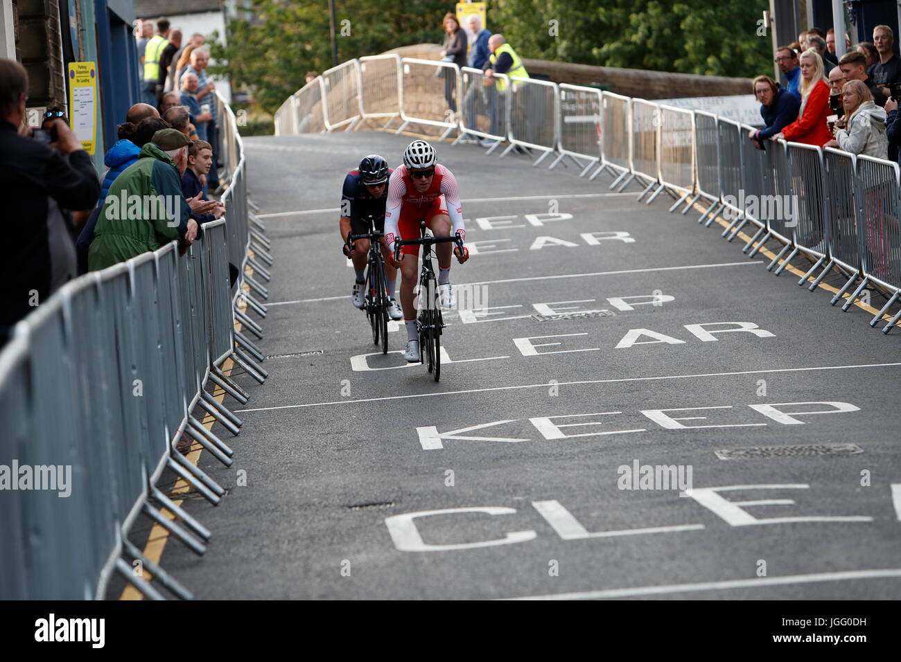 Skipton, UK. 5. Juli 2017. Skipton Mens Elite Zyklus Rennen Mittwoch, 5. Juli 2017 Credit: Les Wagstaff/Alamy Live-Nachrichten Stockfoto