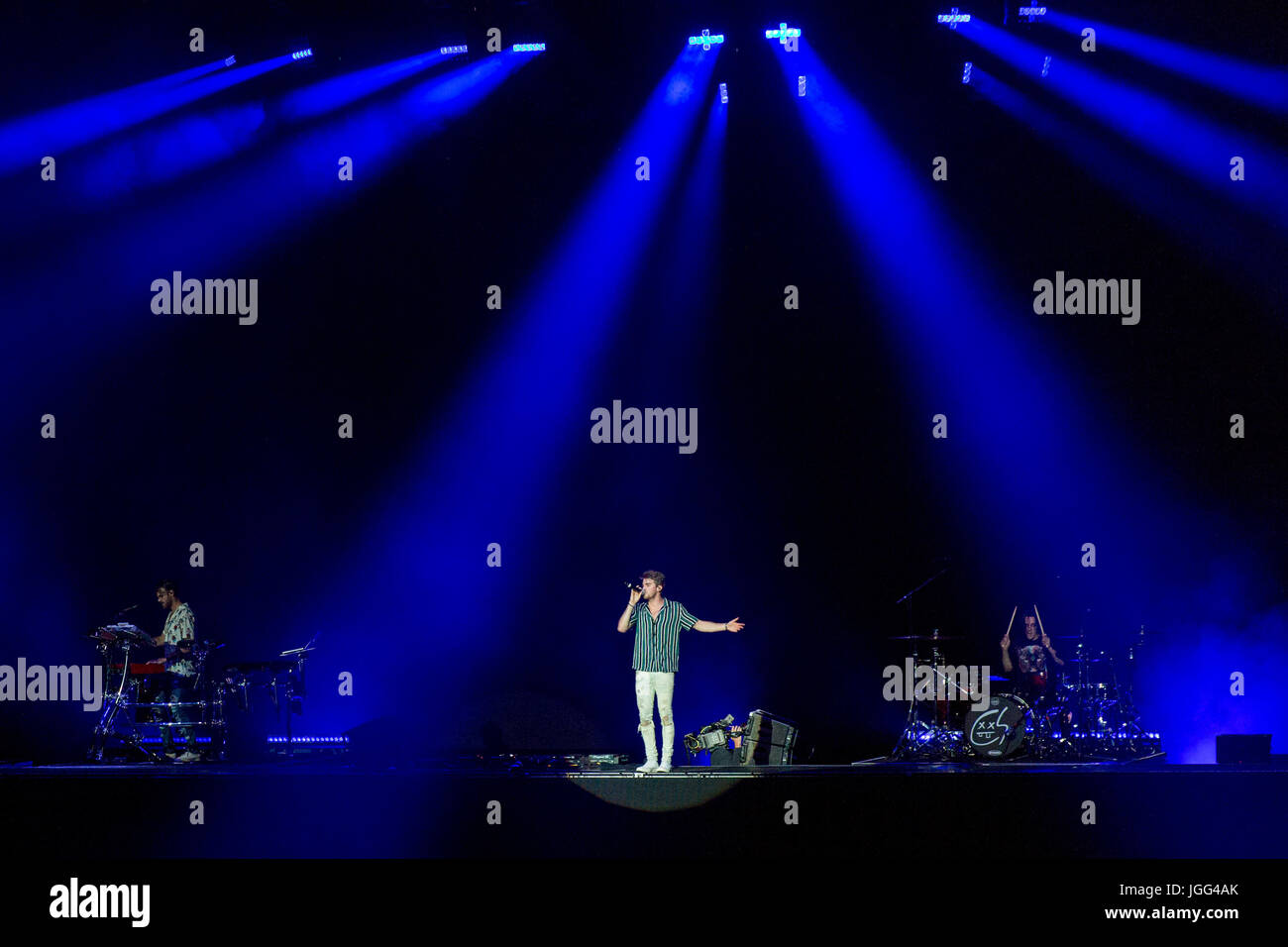 Milwaukee, Wisconsin, USA. 4. Juli 2017. ALEX PALL und ANDREW TAGGART von The Chainsmokers Höchstleistungen live Henry Maier Festival Park beim Sommerfest in Milwaukee, Wisconsin Credit: Daniel DeSlover/ZUMA Draht/Alamy Live News Stockfoto