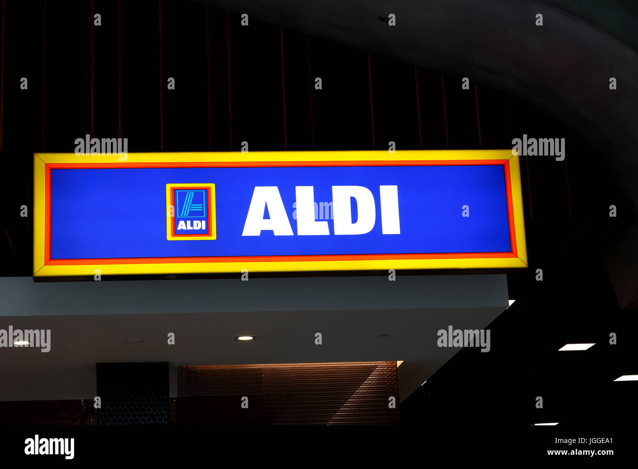 Aldi-Supermarkt in Cranbourne East Melbourne Victoria Australien Stockfoto