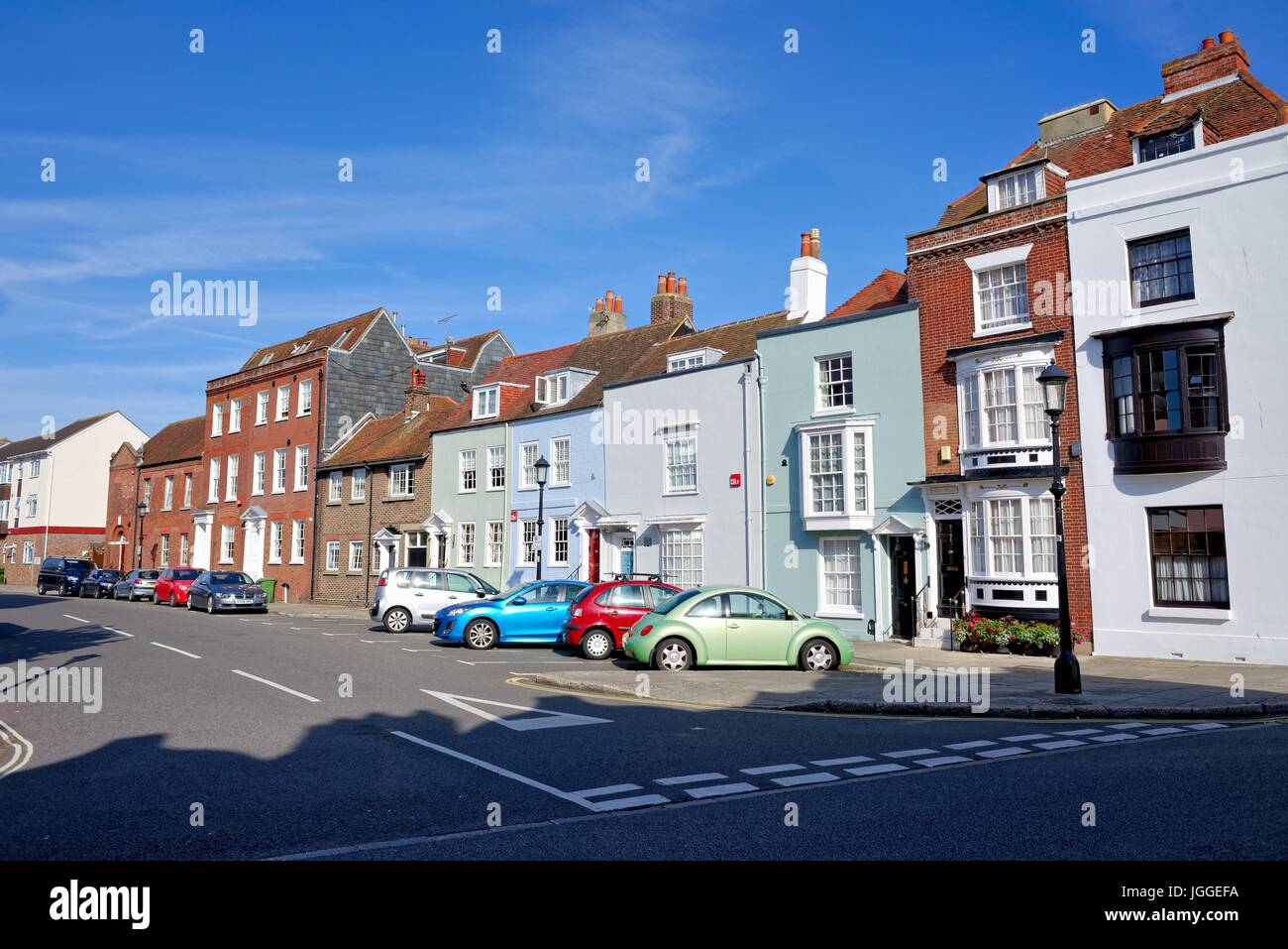 Reihenhäuser in St. Thomas street Old Portsmouth Hampshire UK Stockfoto