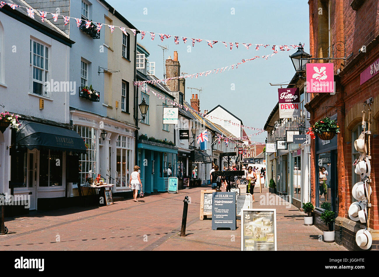 Alten Fore Street im Stadtzentrum Sidmouth, East Devon, UK Stockfoto