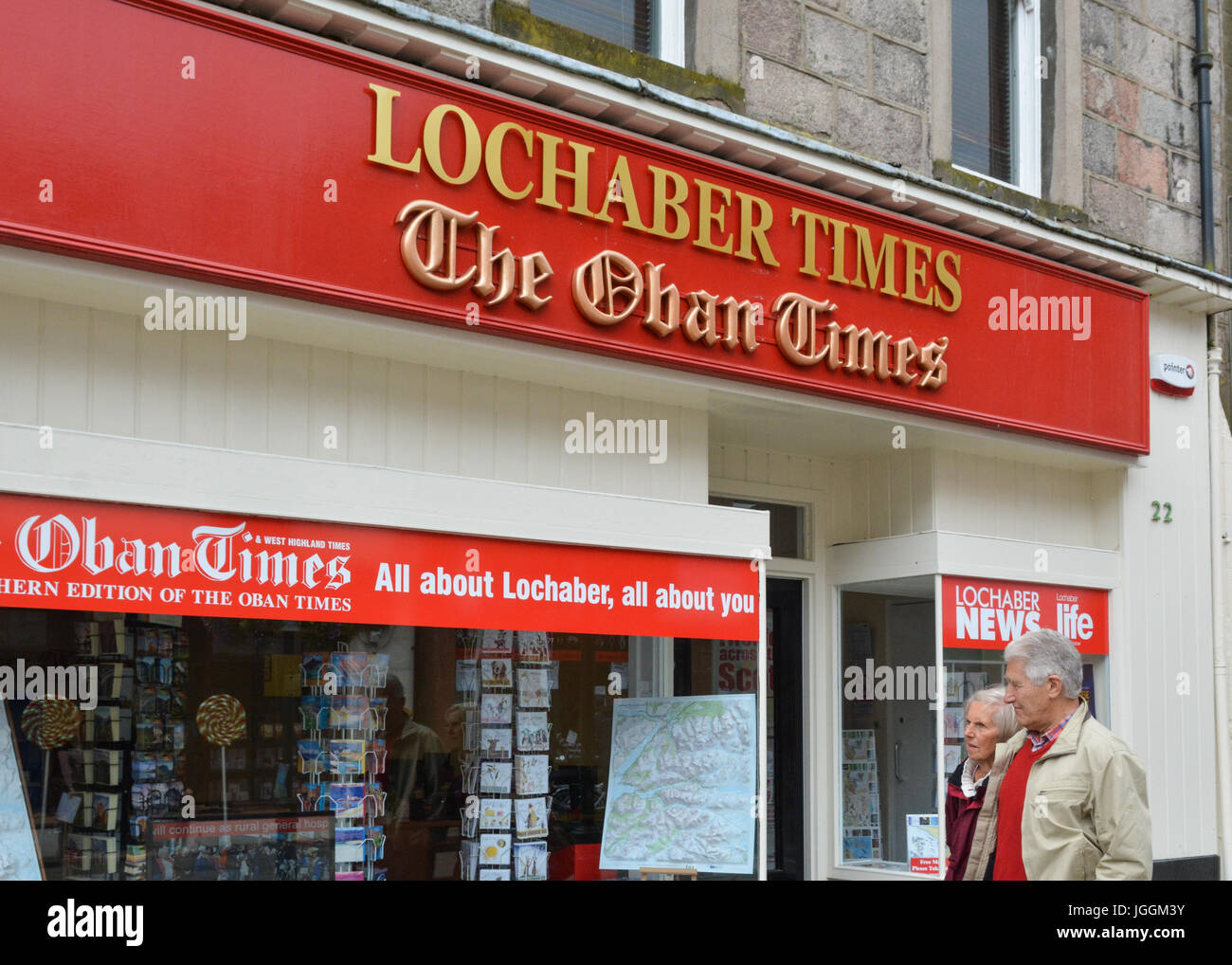 Lochaber und The Oban Zeiten Lokalzeitungen Shop, Fort William, Schottland, UK Stockfoto