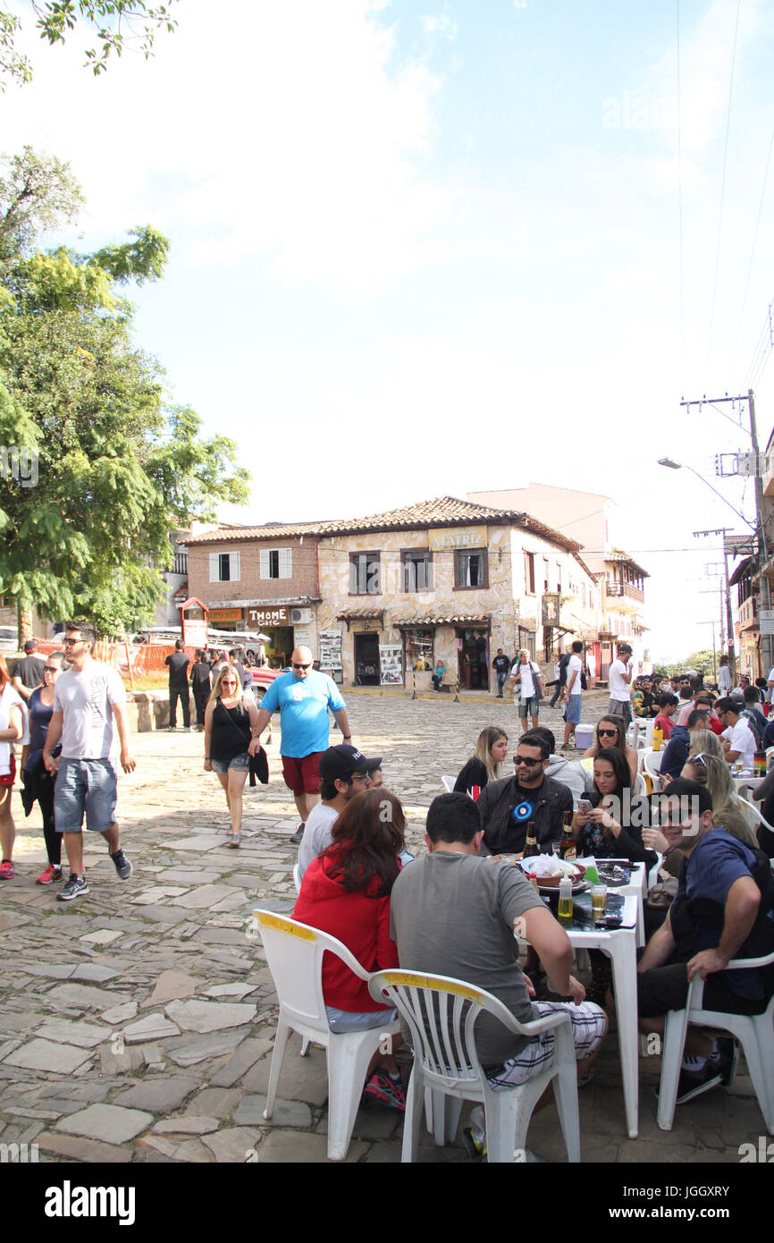 Menschen, quadratische Baron Alfenas, 2016, Center, City, São Tomé Das Letras, Minas Gerais, Brasilien. Stockfoto